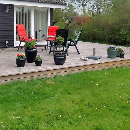 Three-bedroom Holiday Musvagevej 01 Holiday home Lille Kongsmark